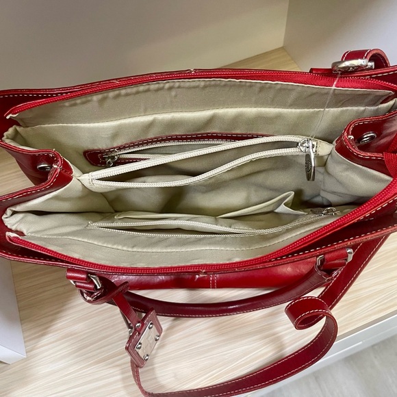 VALENTINA Italy Red Leather Stachel Handbag Double Handle Cross Body Strap. - Picture 6 of 8